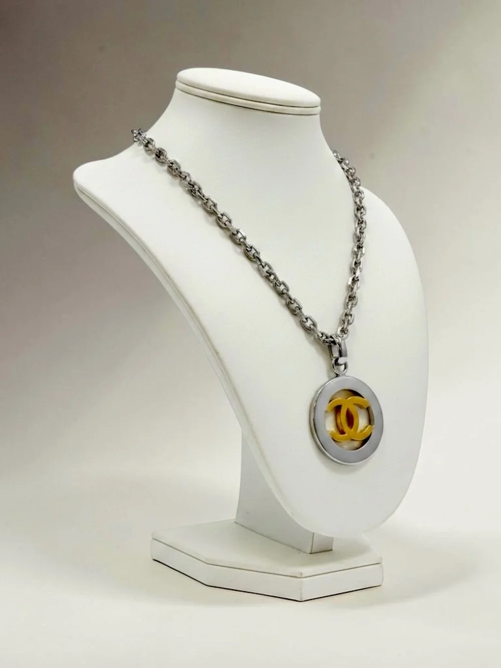 CHANEL Vintage Two-Tone CC Round Pendant Necklace - Silver & Gold